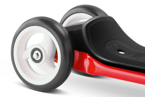 2 wielen aan de achterzijde.