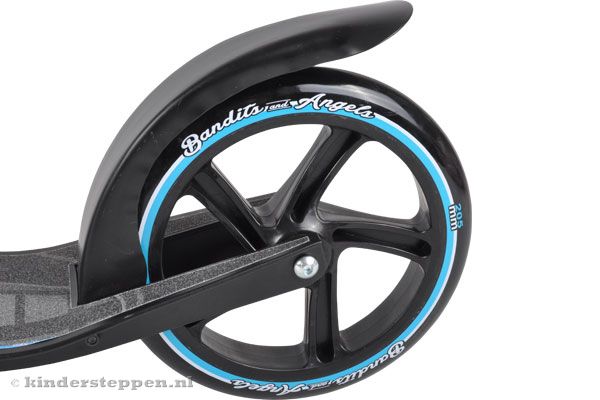 Voetrem op het achterwiel