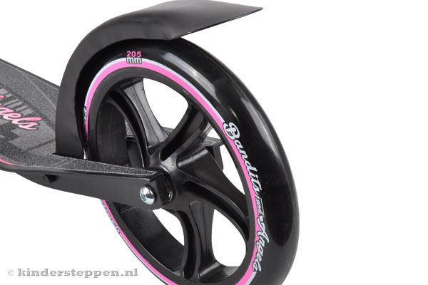 Voetrem op het achterwiel