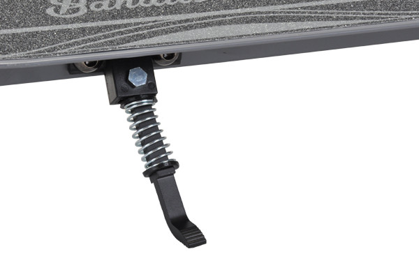 Voorzien van een standaard.