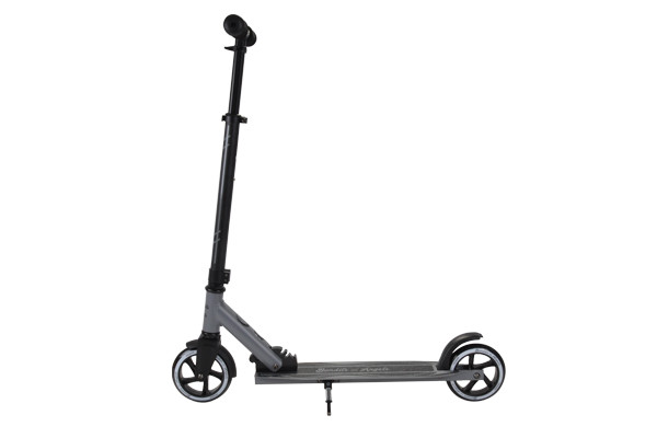 Verstelbaar stuur (85-90-95 cm).