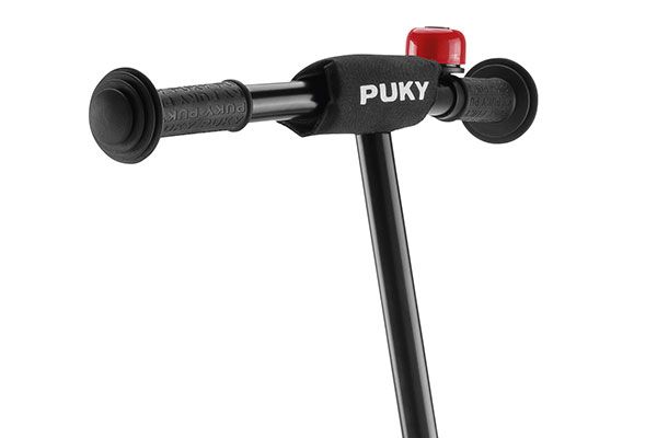 In hoogte verstelbaar stuur.