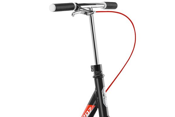 In hoogte verstelbaar stuur.