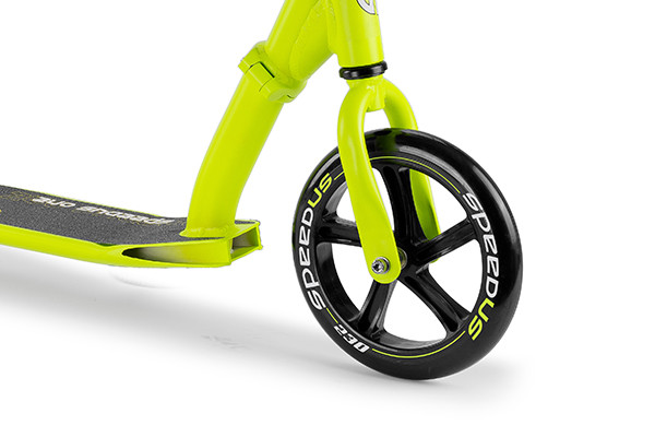 Met ABEC-7 kogellagers in de wielen