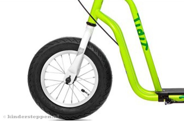 Inclusief standaard en 12 inch luchtbanden.