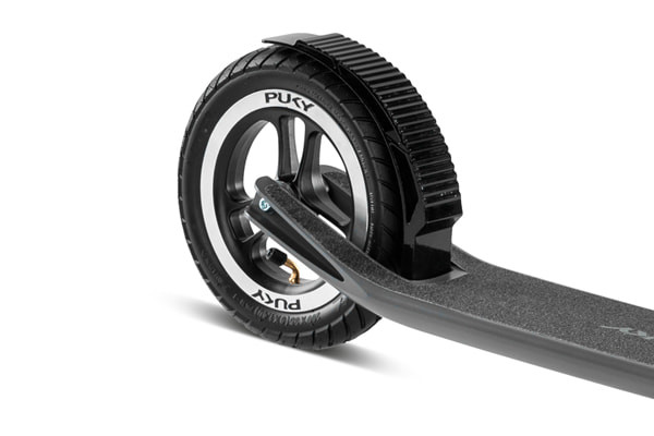 Voetrem op achterwiel