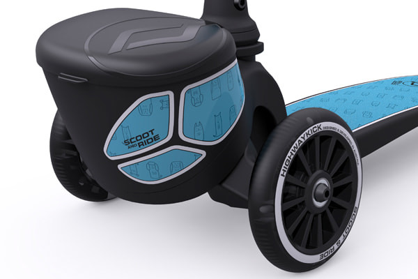 Vaste opbergbox voorop